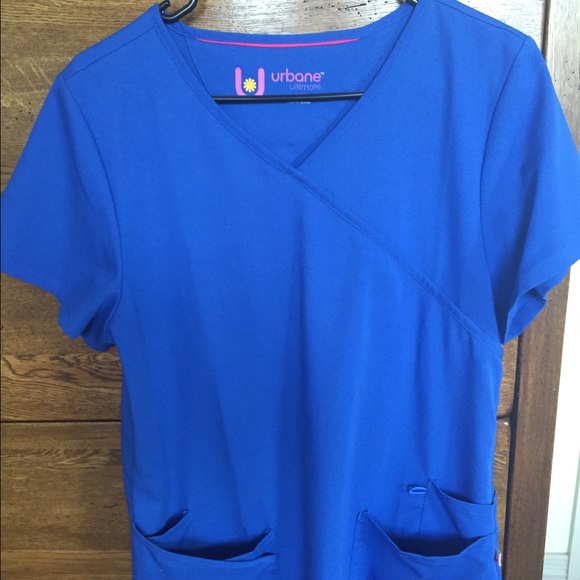 Urbane Performance Scrub Top