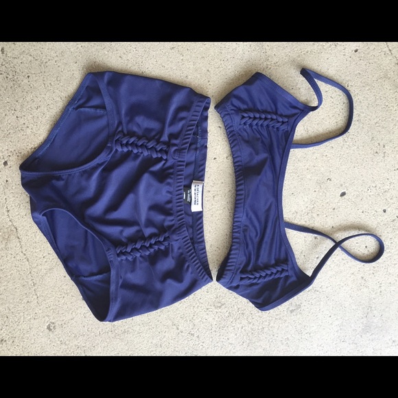 A DÉTACHER bathing suit