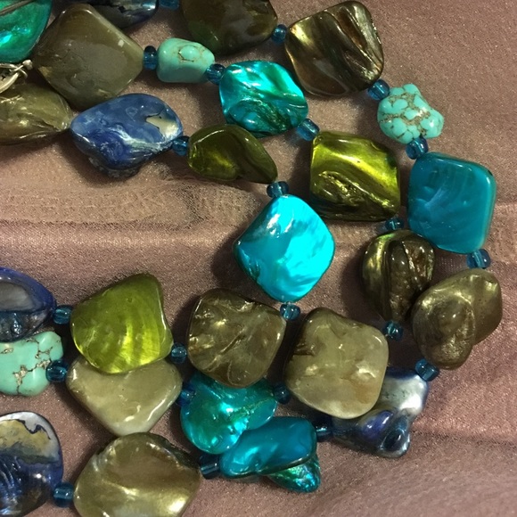 NWT, three strand necklace & earrings set - Picture 4 of 4