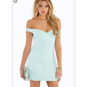 Light Mint Tobi Body con Dress