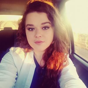 Meet your Posher, Emily