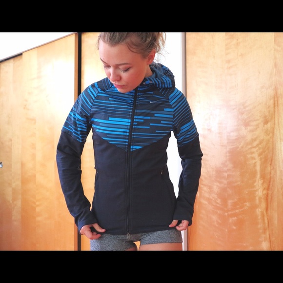 ❌❌SOLD❌❌Nike Running Dri-Fit jacket - Picture 2 of 4