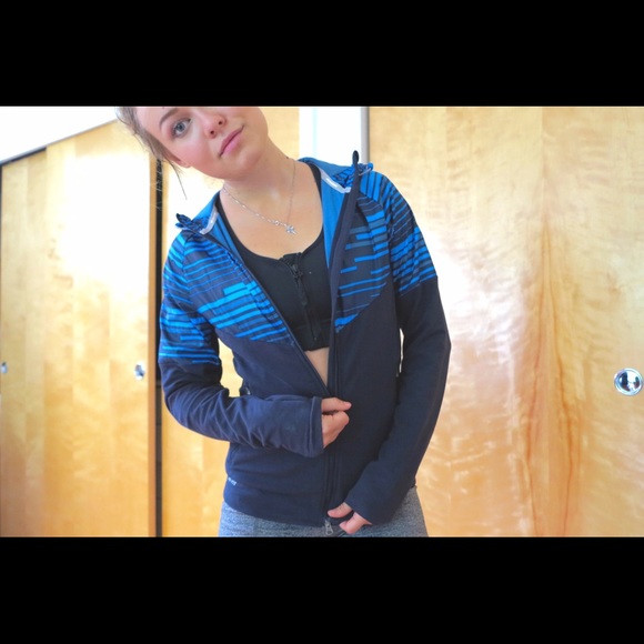 ❌❌SOLD❌❌Nike Running Dri-Fit jacket - Picture 3 of 4