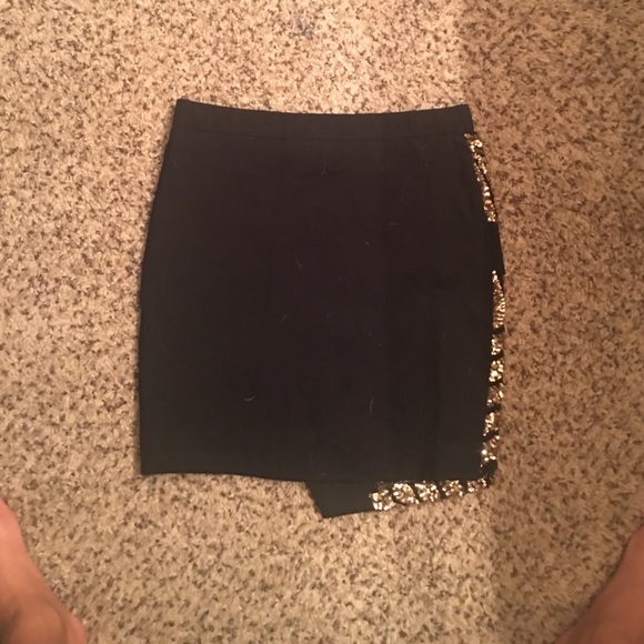 Black/gold sequin asymmetrical mini skirt size M - Picture 2 of 3