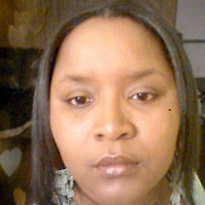 Meet your Posher, Lina