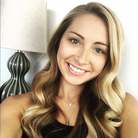 Meet your Posher, Jeni