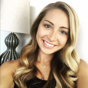 Meet your Posher, Jeni