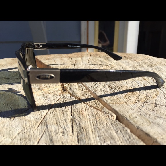 PUGS - Picture 3 of 4