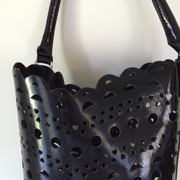 NEIMAN MARCUS BLACK CUTOUT BAG - Picture 2 of 3