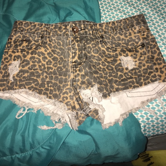 Billabong cheetah print short shorts!