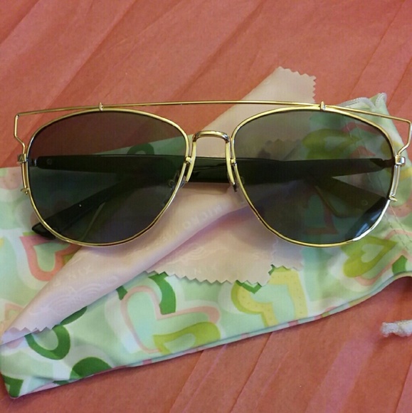 Flat Top Gold and Black Sun Glasses