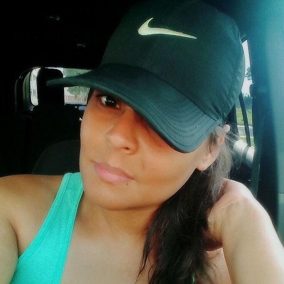 Meet your Posher, April