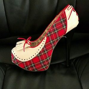 Bordello Teeze 26 Red Plaid Platform Pumps