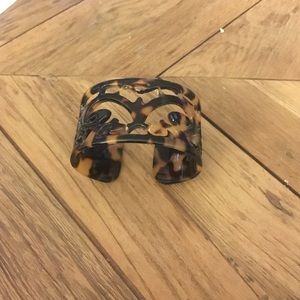 Faux tortoise print bracelet