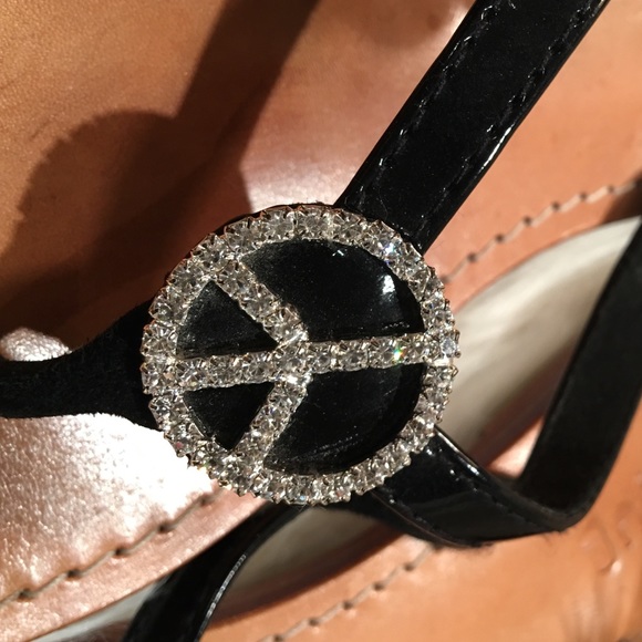 Mystique Black Patent Swarvoski crystal Peace sign - Picture 2 of 4