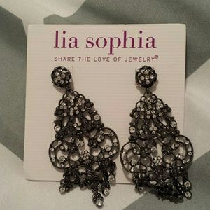 Lia Sofia dangling earing