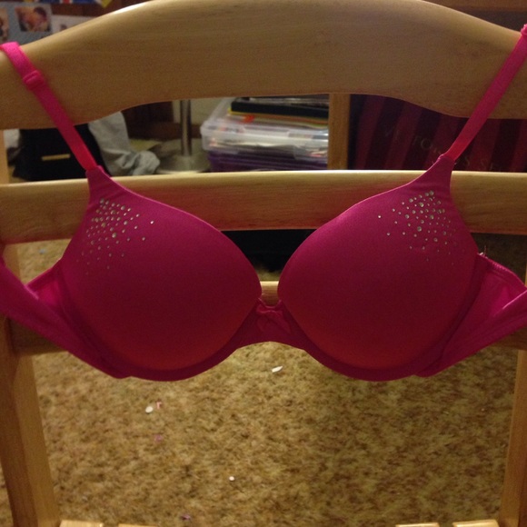 pink bedazzled bra
