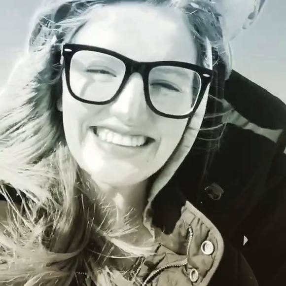 Meet your Posher, Sasha - Picture 1 of 1