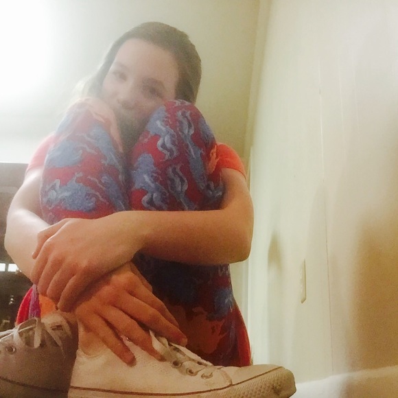 Meet your Posher, Khloe - Picture 1 of 1