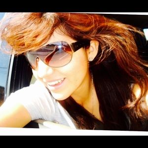 Meet your Posher, Rosa