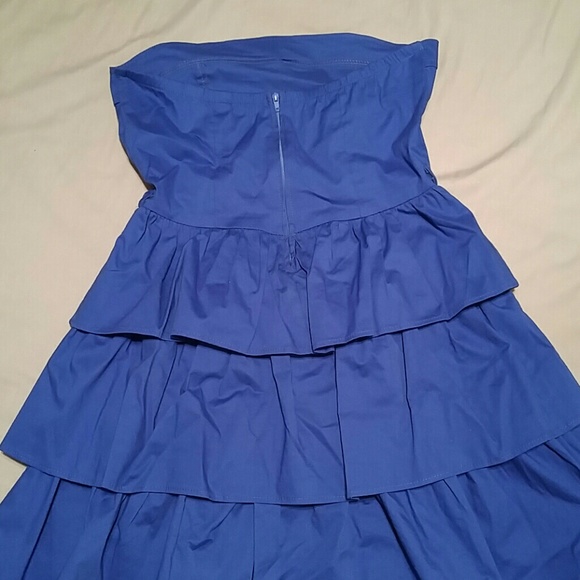 Fun dress - Picture 2 of 2