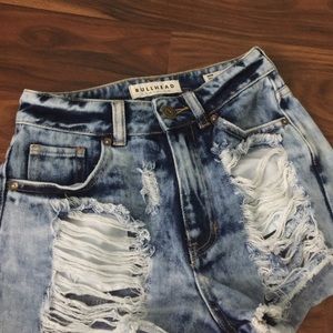 Bullhead denim co. Mom short (distressed)