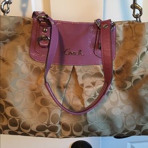 Coach Sateen Ashley Signature bag