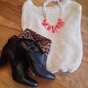 Sale! Black boots with leopard lining