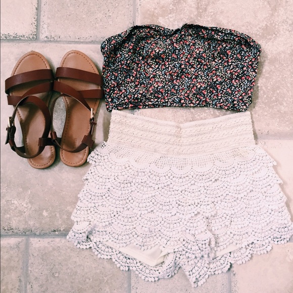 Urban Outfitters Bandeau/Crop Top