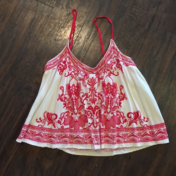 Flying tomato top