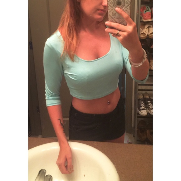 3/4 Sleeve Crop Top