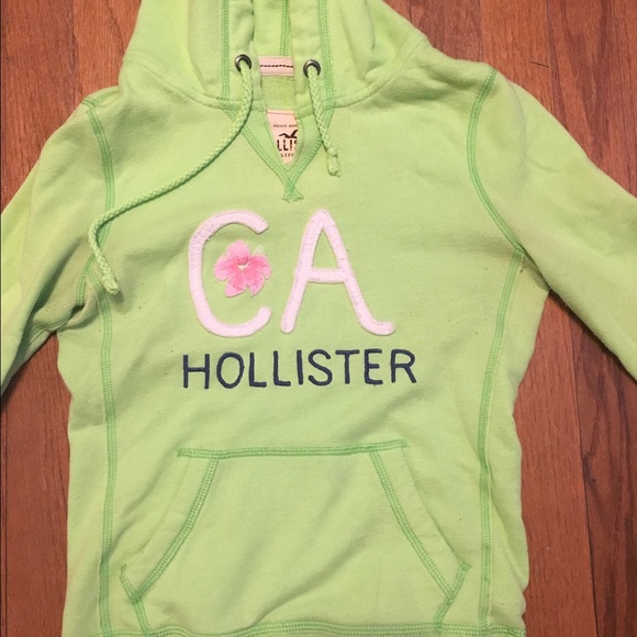 Hollister pullover hoodie