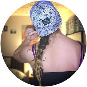 ✨Volcom Snapback✨