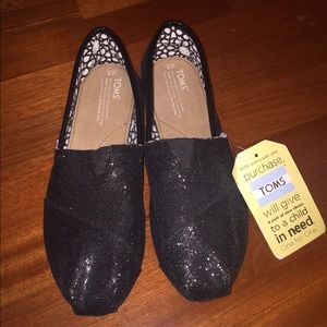NEW BLACK SPARKLE TOMS size 9