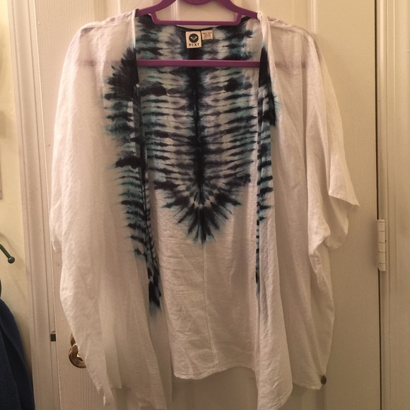 Tie-dye flowing short sleeve cover