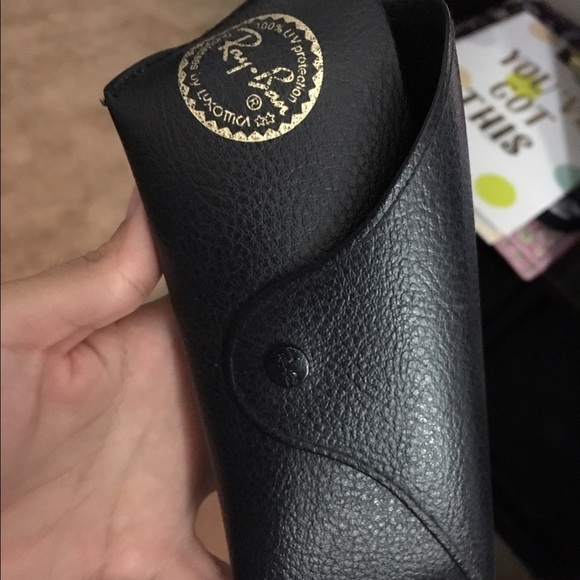RAY BAN SUN GLASSES CASE, REAL AND NEVER USED
