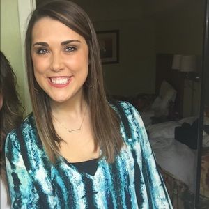 Meet your Posher, Jillian