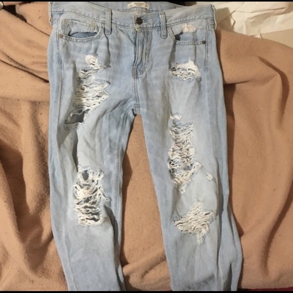 Abercrombie & Fitch Boyfriend Destroyed Jean