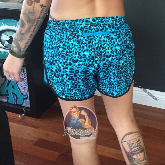LAST ONE Blue cheetah Nike run short - Picture 4 of 4