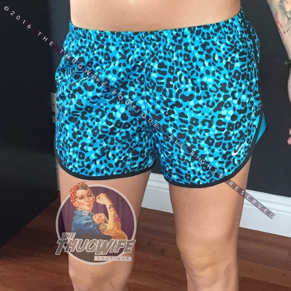 LAST ONE Blue cheetah Nike run short - Picture 3 of 4