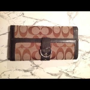 AUTHENTIC COACH WALLET