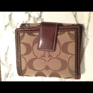 AUTHENTIC COACH WALLET