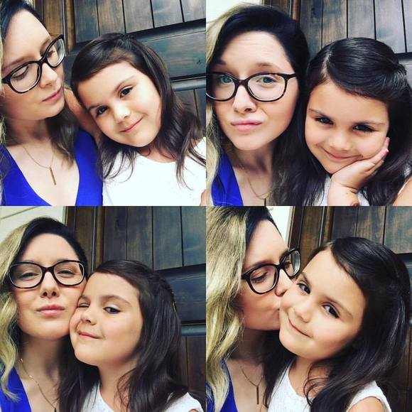 Meet your Posher, Britney - Picture 1 of 1