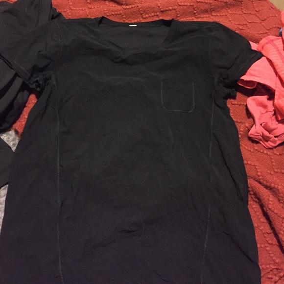 Soft Lululemon workout shirt - Picture 1 of 3