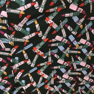 NWT TC LuLaRoe lipstick leggings!
