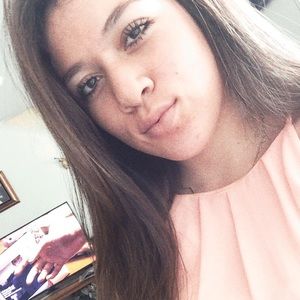 Meet your Posher, Mayra