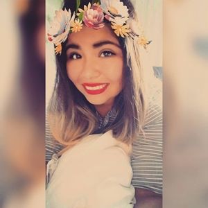 Meet your Posher, Alondra