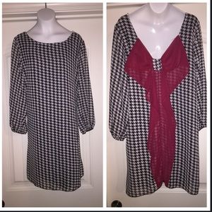 Houndstooth dress 🏈💁🏻 size M