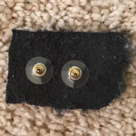 New marble triangle earrings made locally - Picture 2 of 4