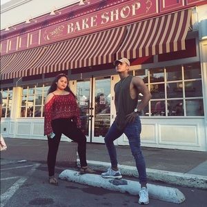 Meet your Posher, Devynn